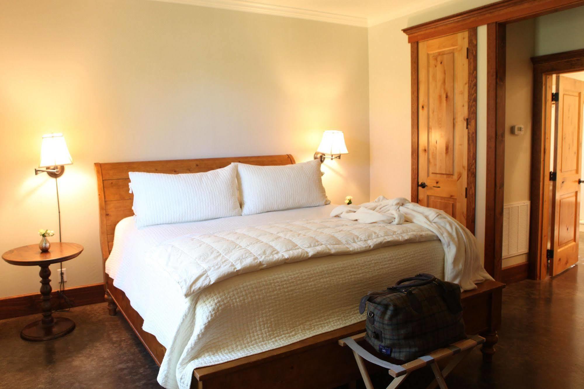 Hoffman Haus Bed & Breakfast Fredericksburg Eksteriør bilde